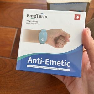 Emeterm anti-emetic bracelet band